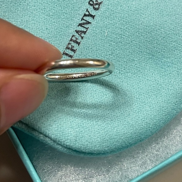 Tiffany & Co. Sterling Silver Curved Band Ring, 2mm Size 8 - Picture 3 of 6